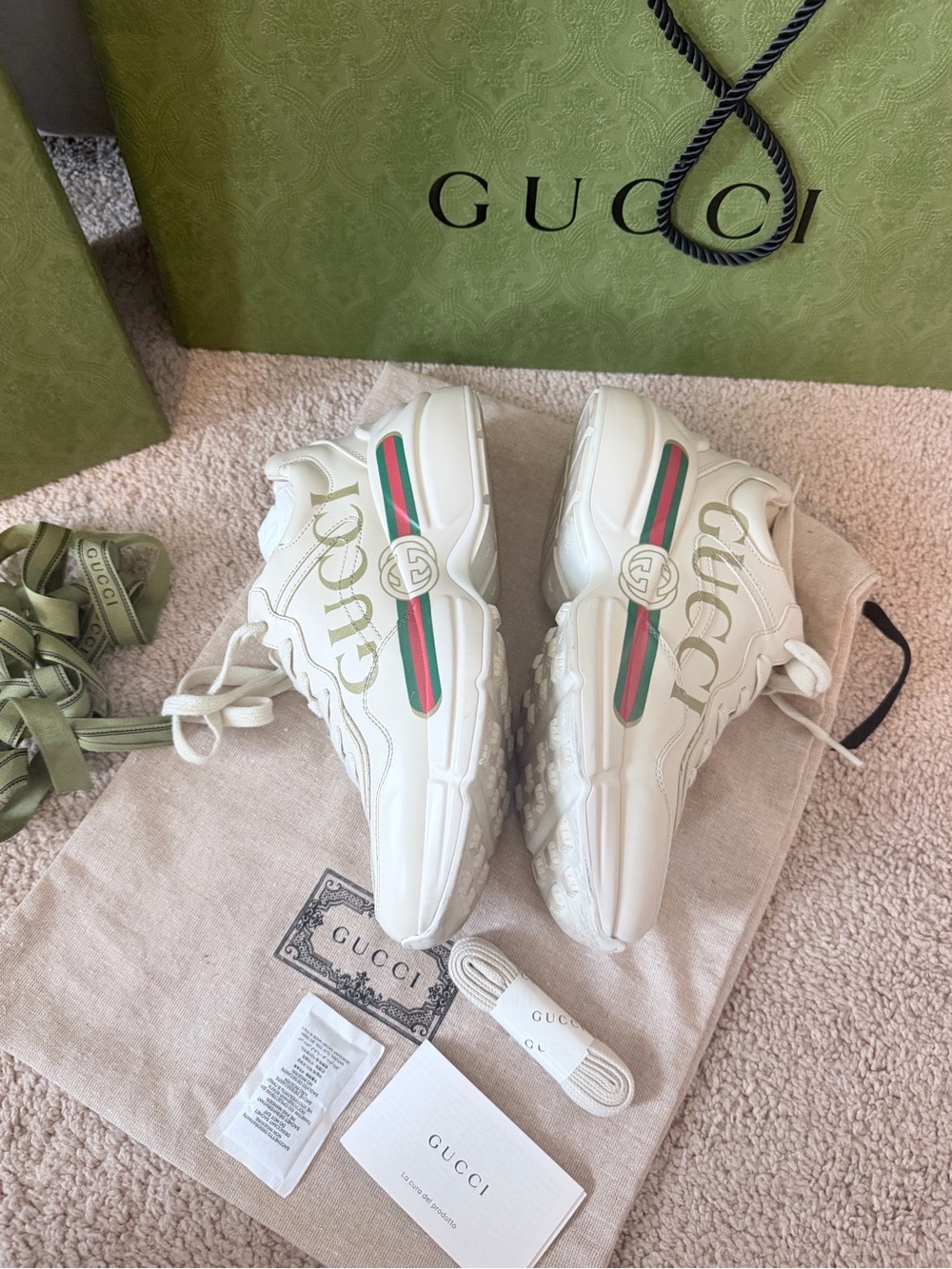 GUCCI - Picture 3 of 15
